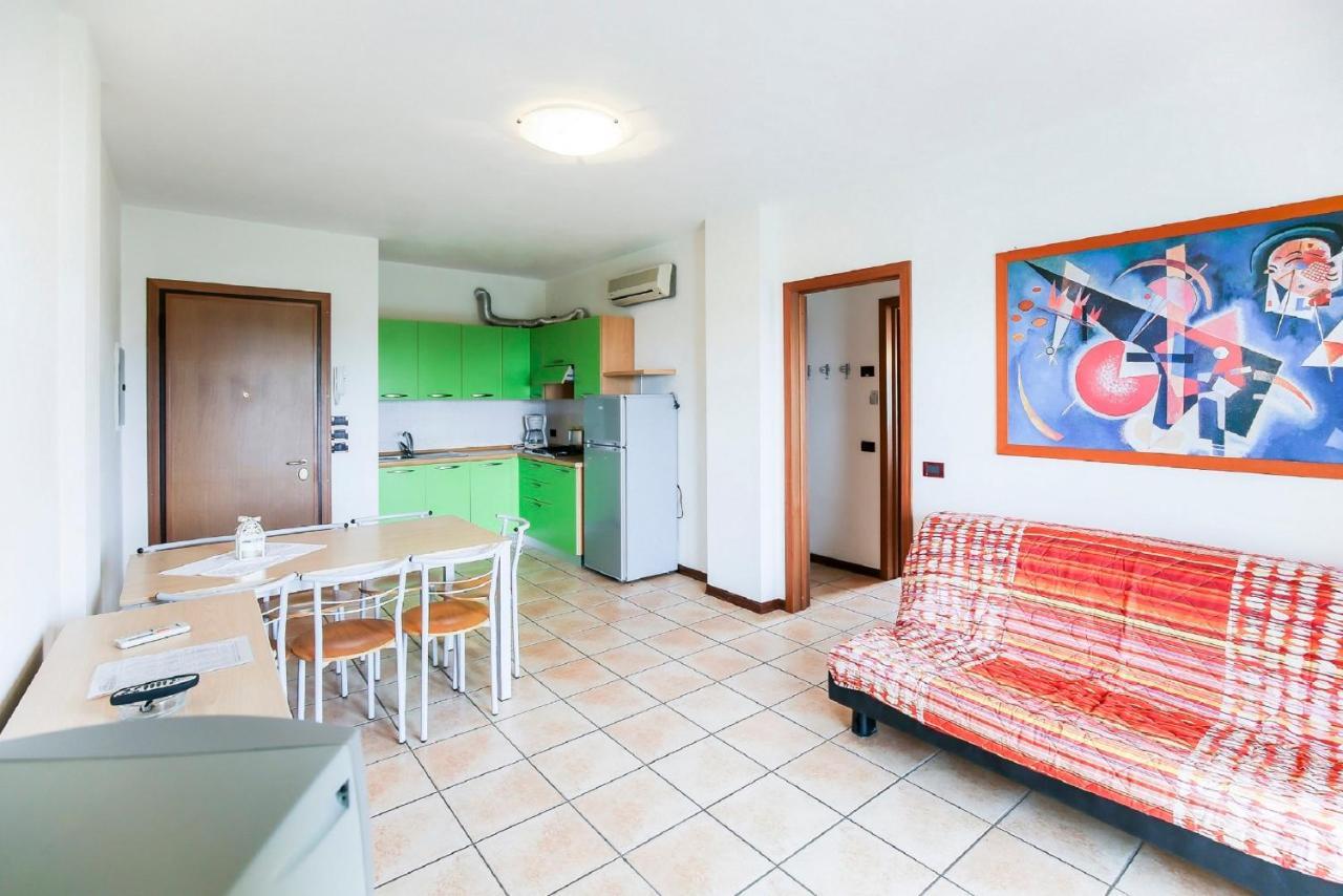 Lecci Lido Altanea Apartment