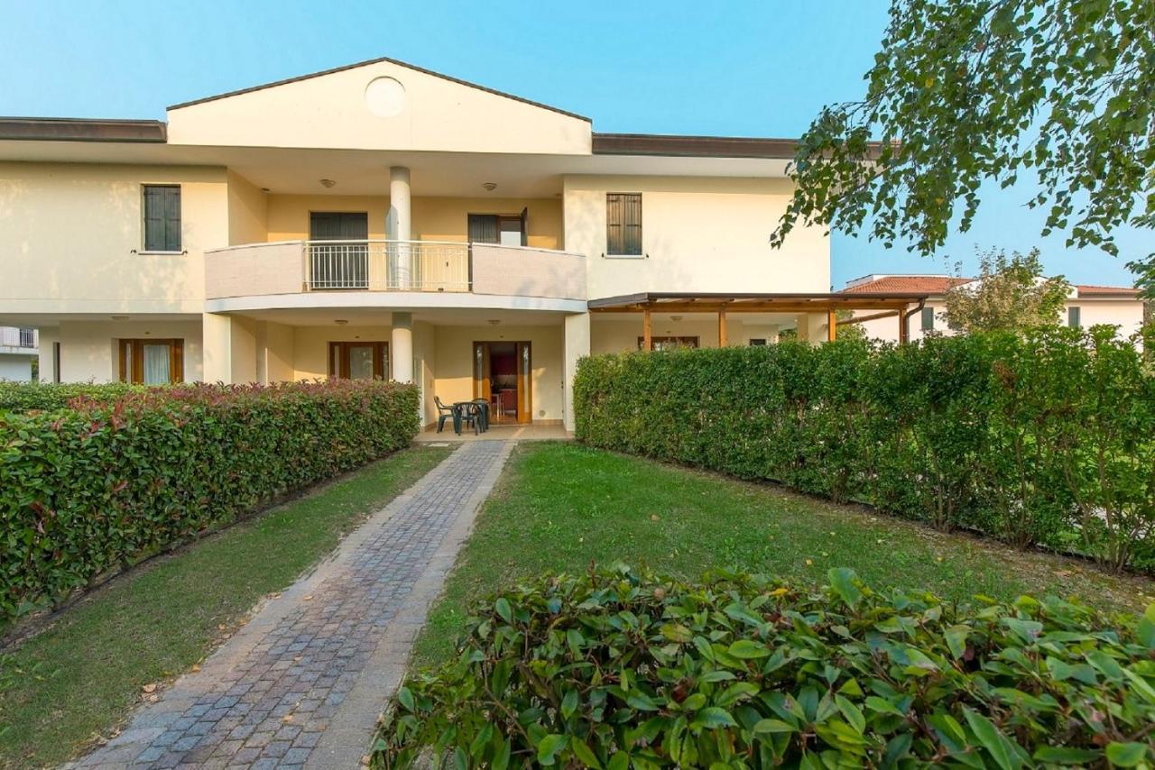 Lecci Lido Altanea Apartment *