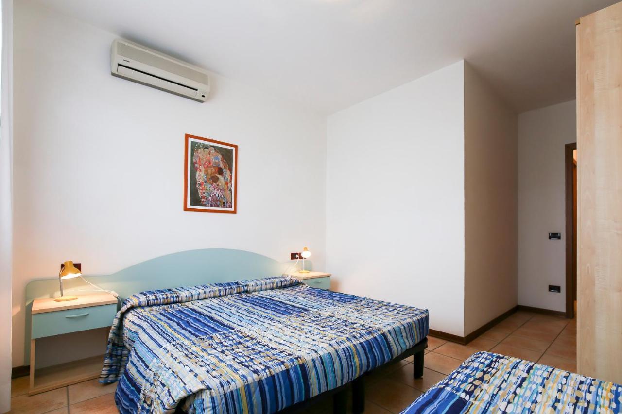 Lecci Lido Altanea Apartment *