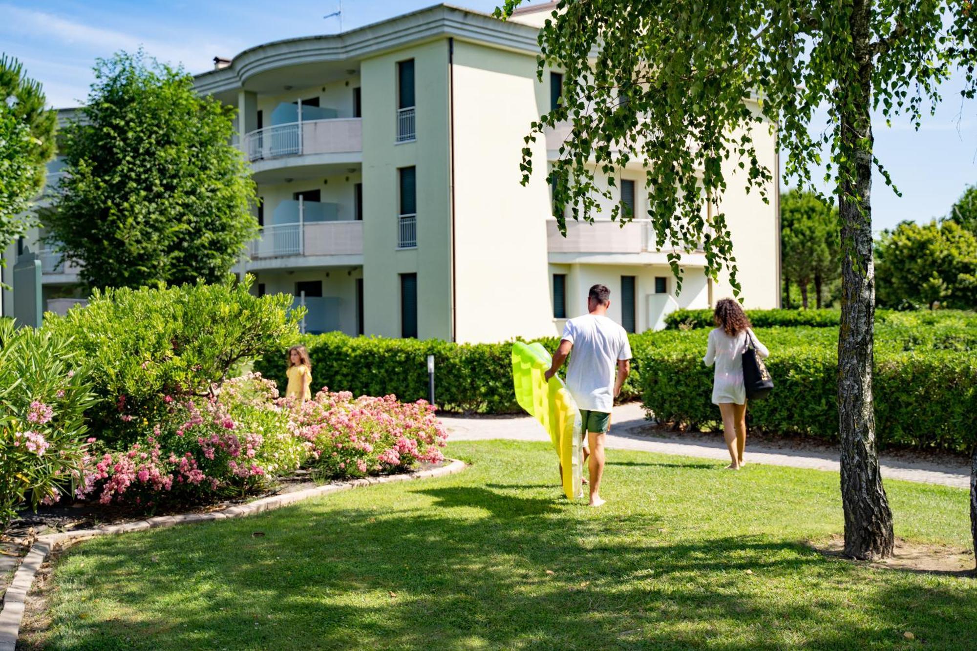 Apartment Lecci Lido Altanea